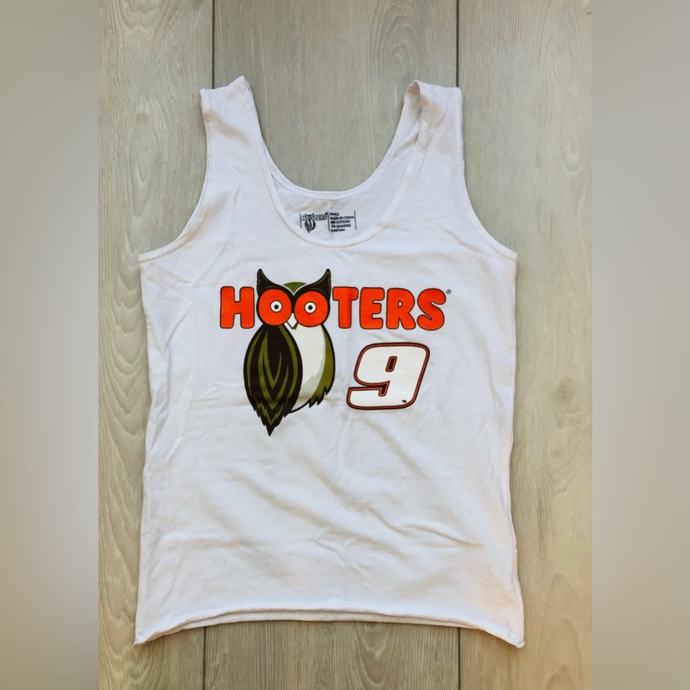 Hooter tank chase Elliot